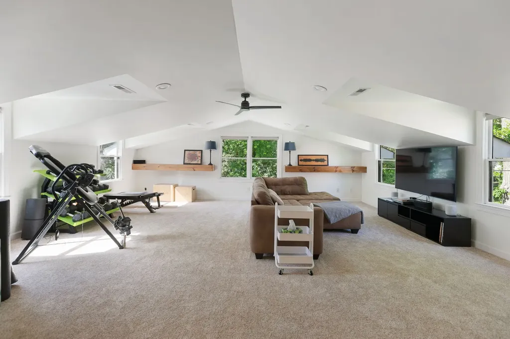 647 Oakley Drive Nashville TN 37220
