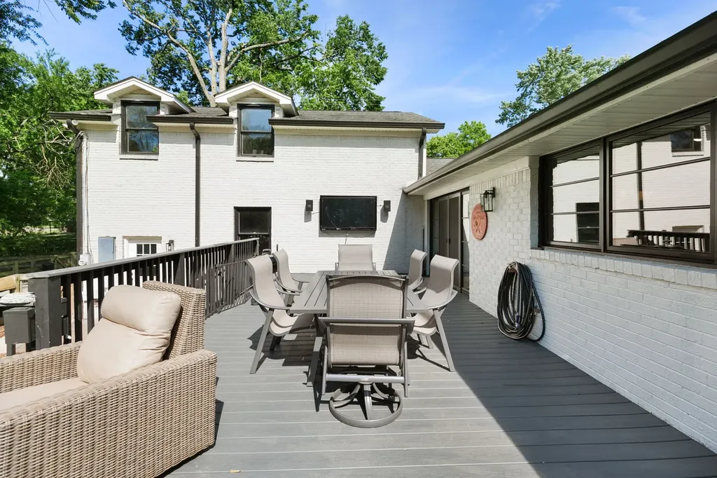 647 Oakley Drive Nashville TN 37220