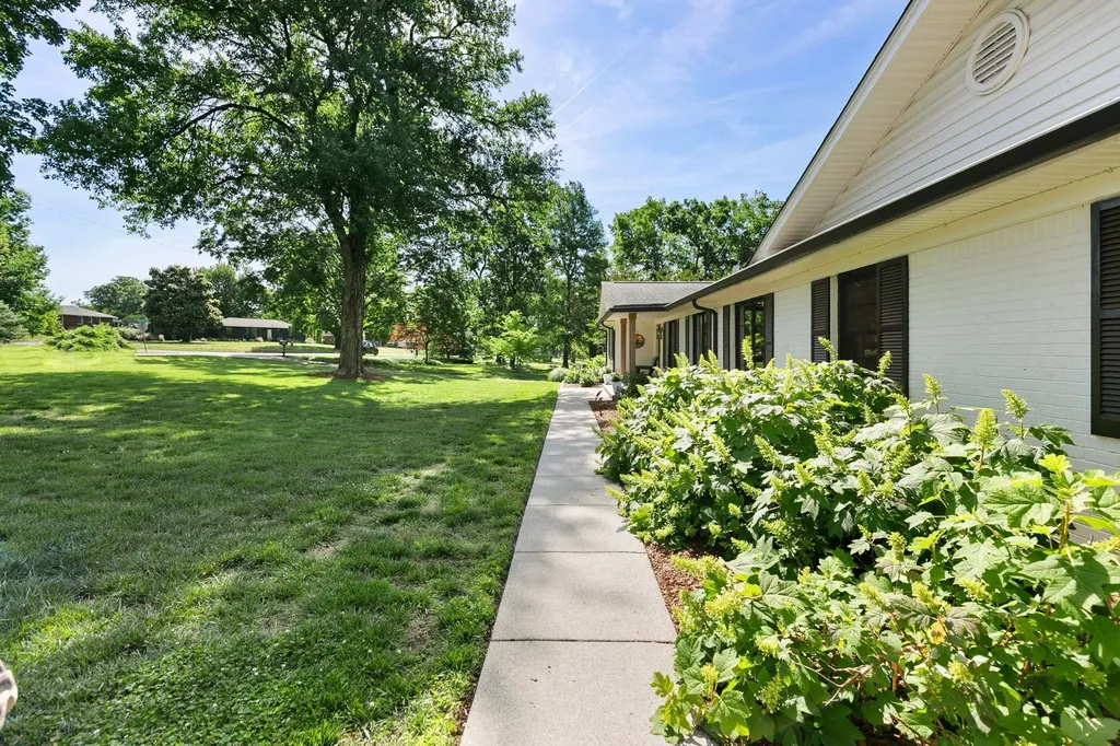 647 Oakley Drive Nashville TN 37220