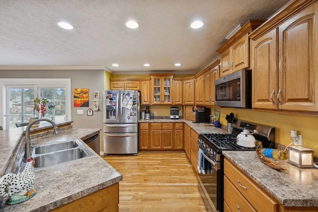 301 W King Street Morrison TN 37357
