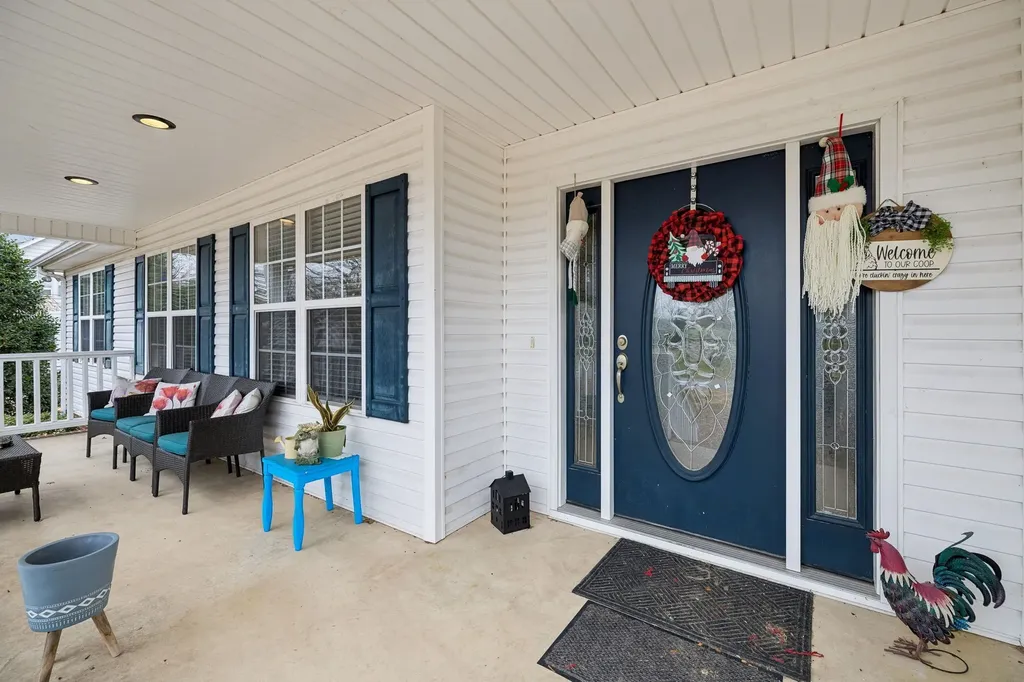 301 W King Street Morrison TN 37357