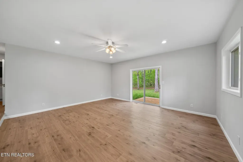 9301 Hondo Drive Crossville TN 38572