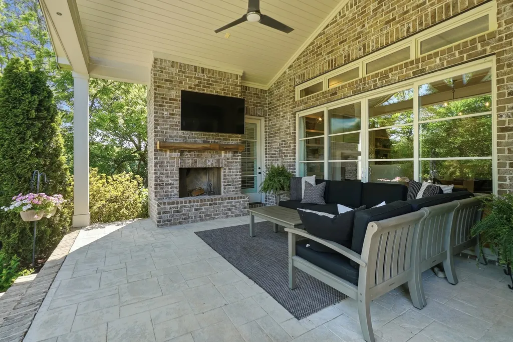 1045 Buena Vista Drive Franklin TN 37069