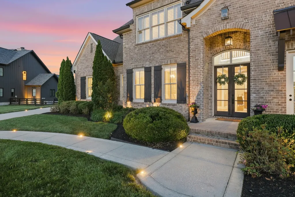 1045 Buena Vista Drive Franklin TN 37069