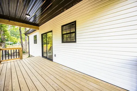 1239 N Main St, N Tennessee Ridge TN 37178