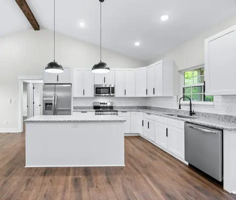 1239 N Main St, N Tennessee Ridge TN 37178