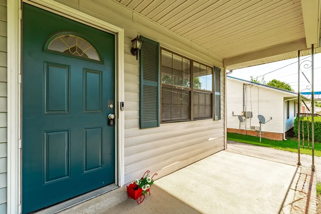 215 Al Oerter Drive Clarksville TN 37042