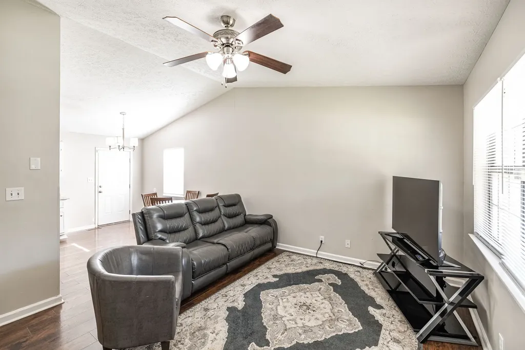 215 Al Oerter Drive Clarksville TN 37042