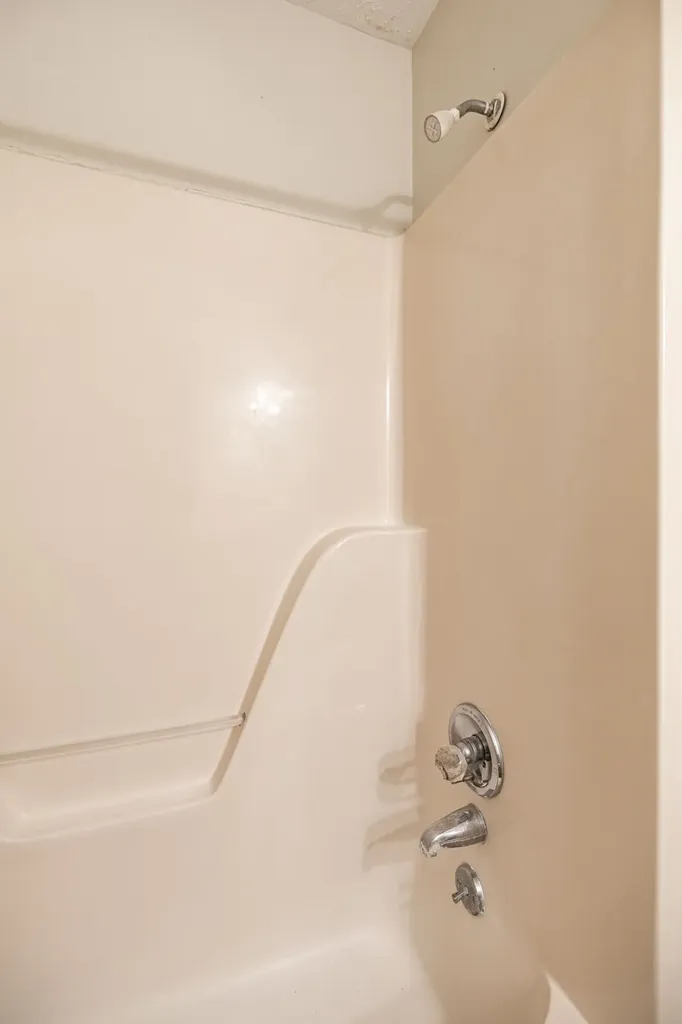 215 Al Oerter Drive Clarksville TN 37042