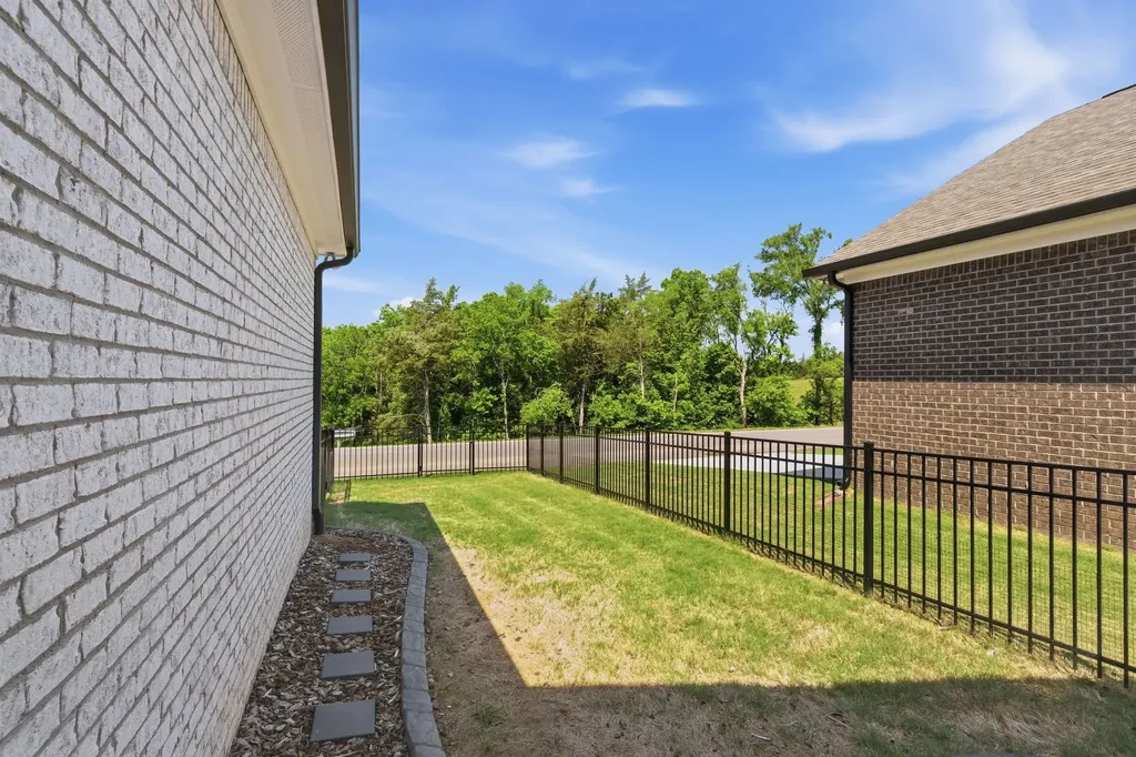 6059 Parkhaven Boulevard Hermitage TN 37076