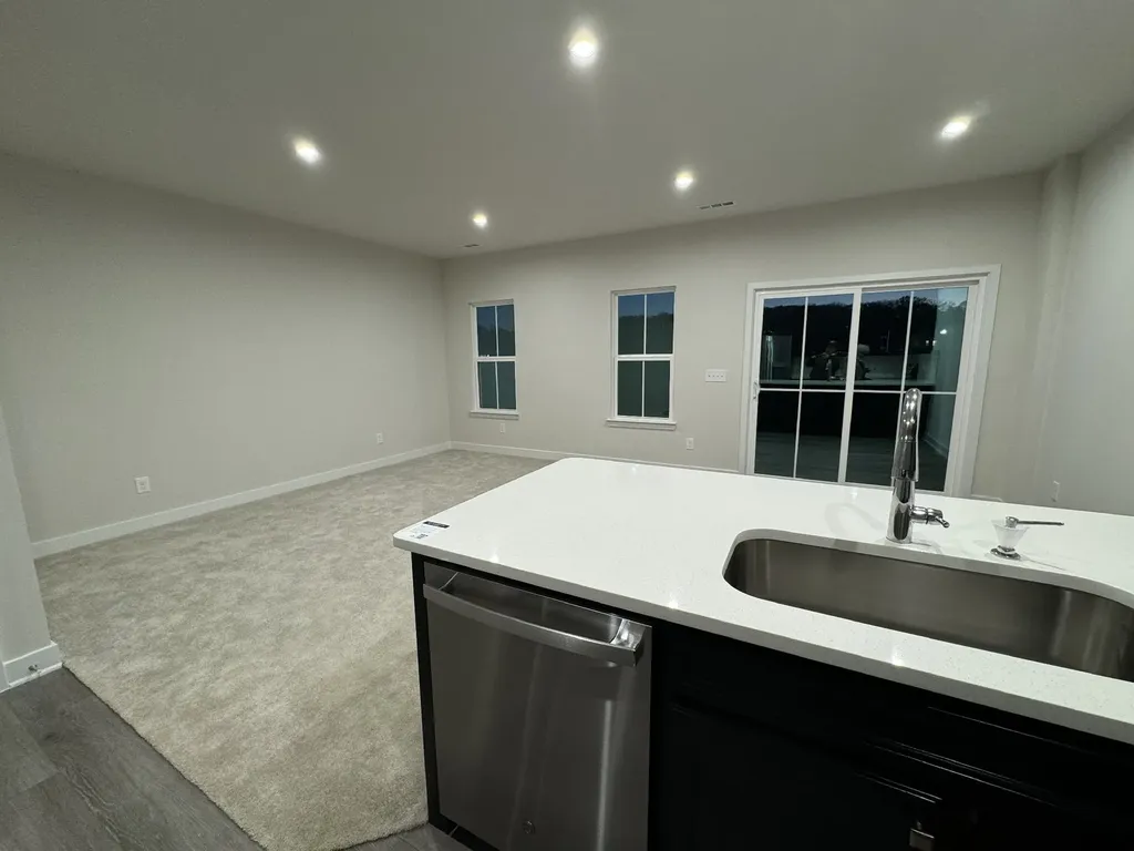 1827 Goldsberry Street Columbia TN 38401
