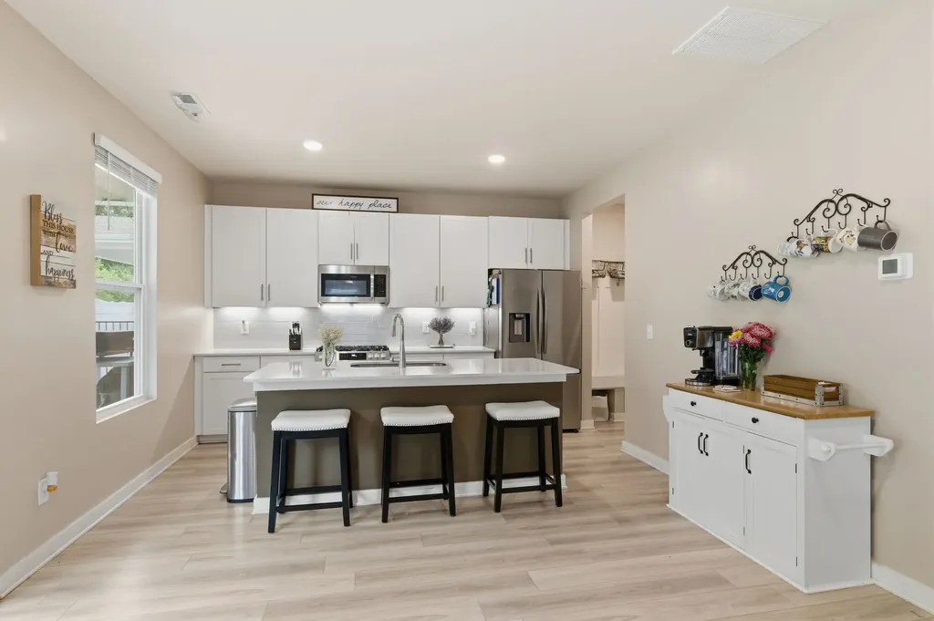 599 Ballard Drive White House TN 37188