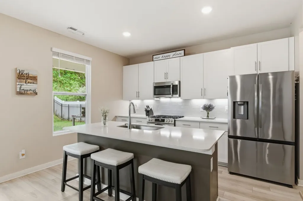 599 Ballard Drive White House TN 37188