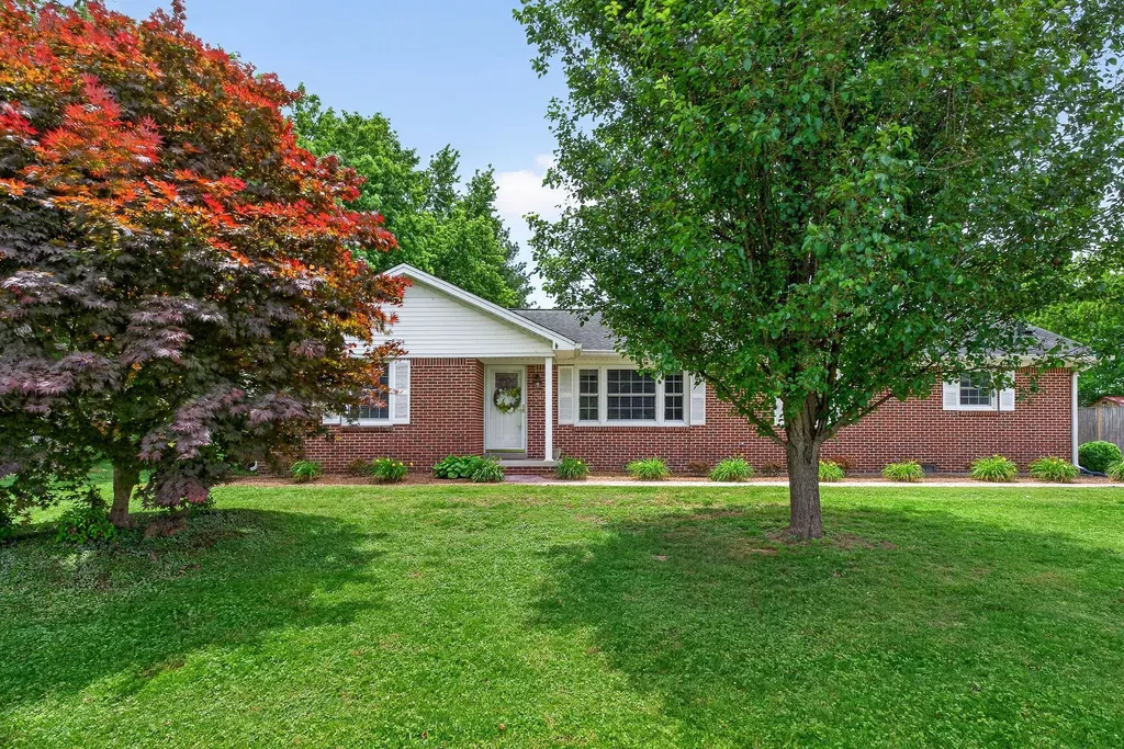 701 Cill Street Smithville TN 37166