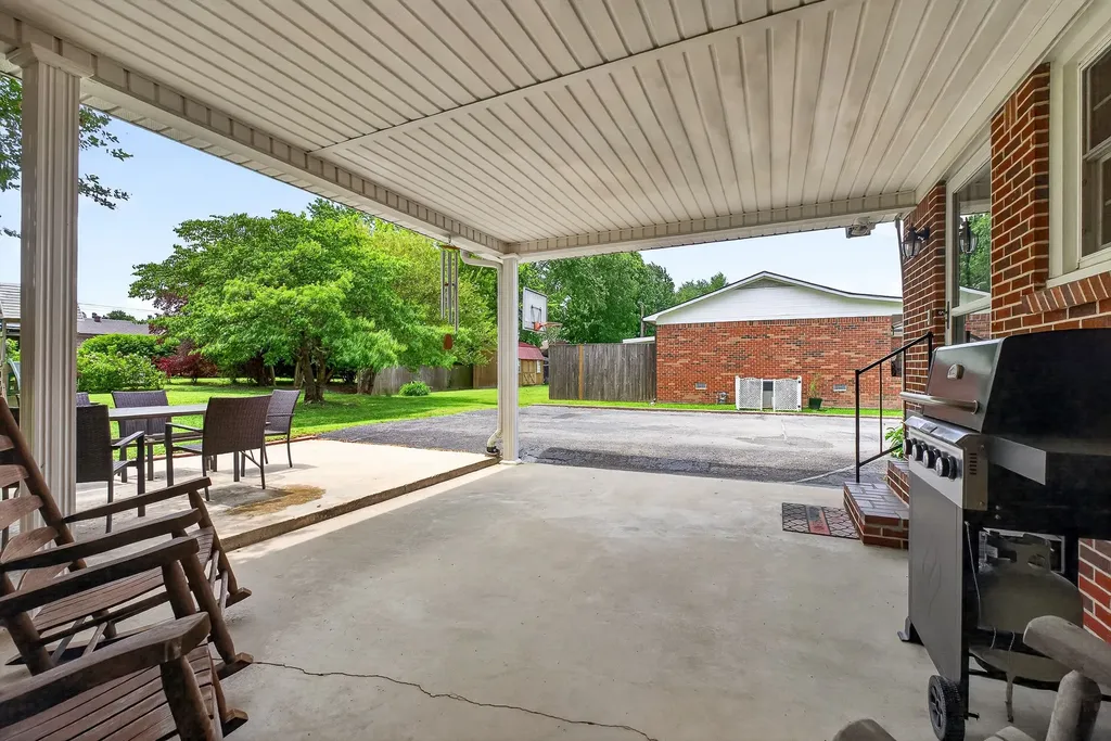 701 Cill Street Smithville TN 37166