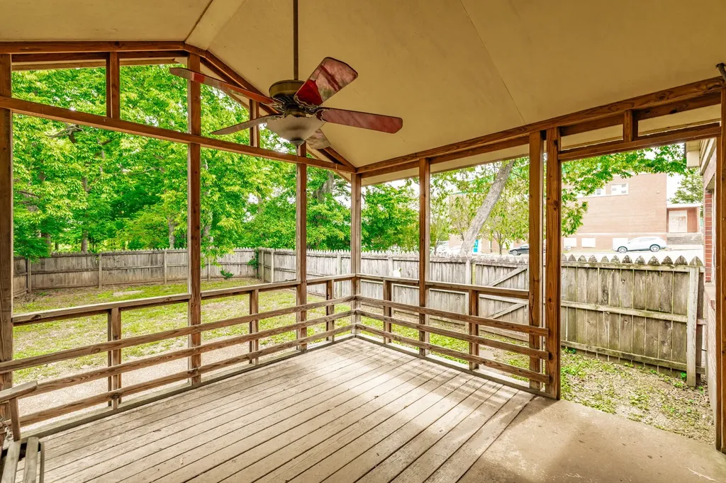 572 Hawkins Drive Gallatin TN 37066