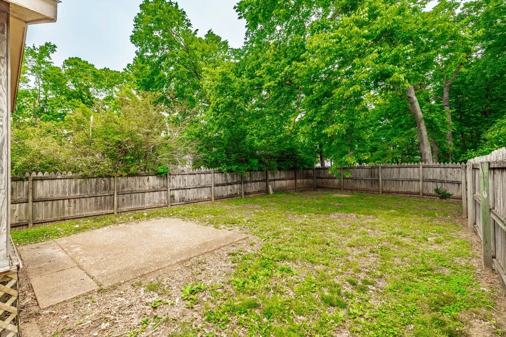 572 Hawkins Drive Gallatin TN 37066