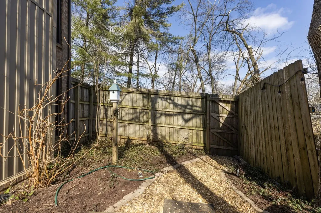 817 Battlefield Drive Nashville TN 37204