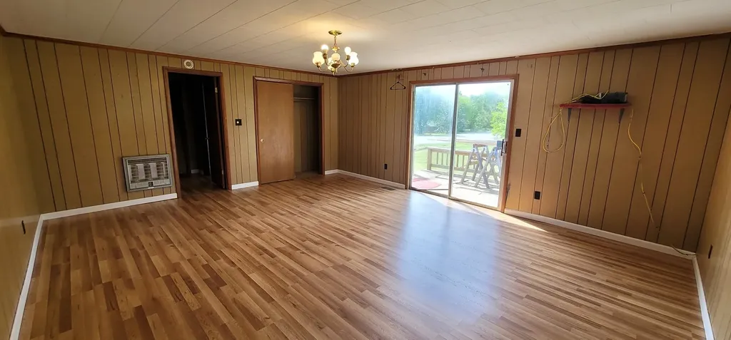 19 Turkey Scratch Road Spencer TN 38585