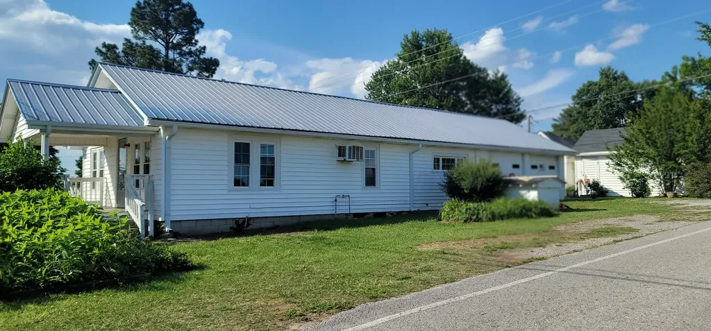 19 Turkey Scratch Road Spencer TN 38585