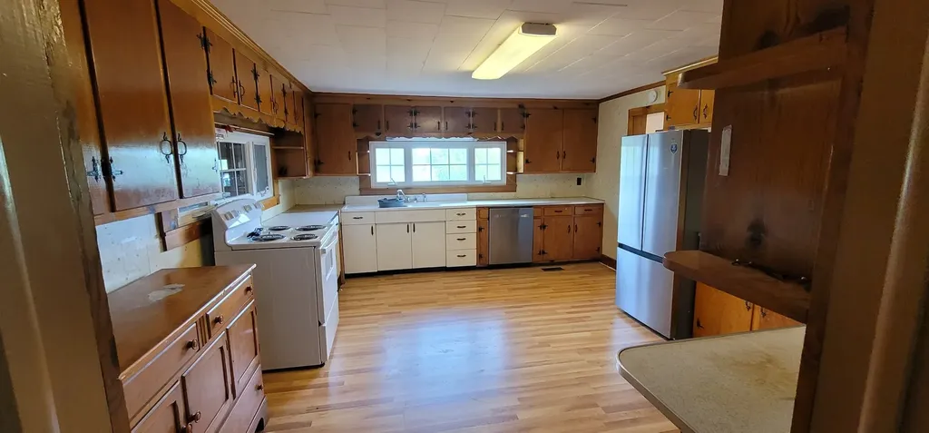 19 Turkey Scratch Road Spencer TN 38585
