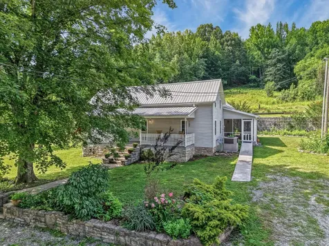 143 Buford Hughey Road Dellrose TN 38453