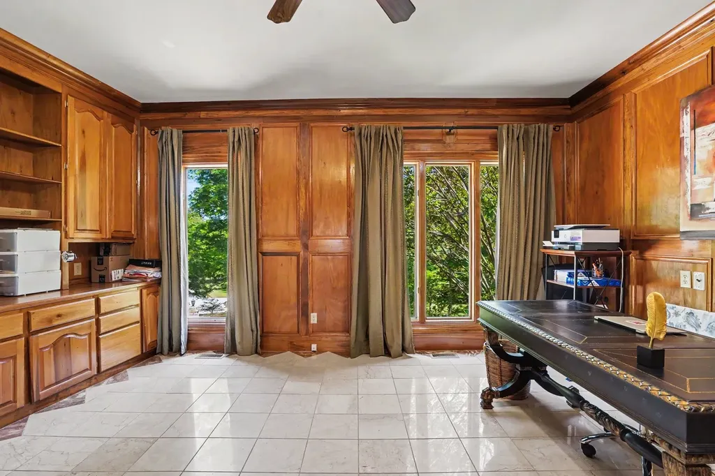 320 Shutes Cove Old Hickory TN 37138