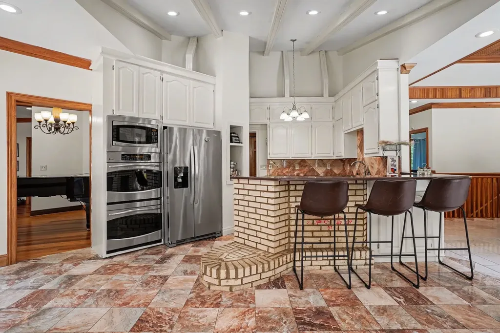 320 Shutes Cove Old Hickory TN 37138