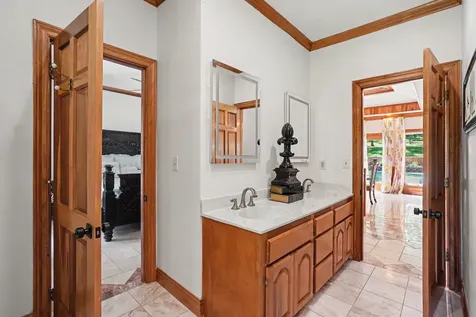 320 Shutes Cove Old Hickory TN 37138