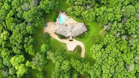 320 Shutes Cove Old Hickory TN 37138