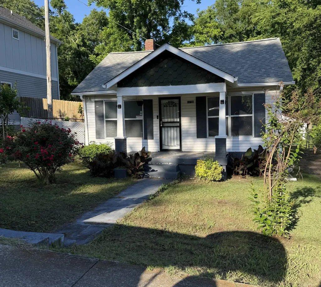 1738 24th Ave, N Nashville TN 37208