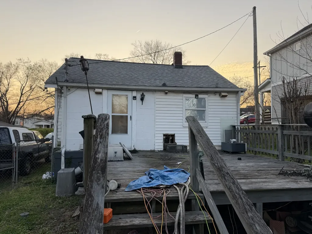 1738 24th Ave, N Nashville TN 37208