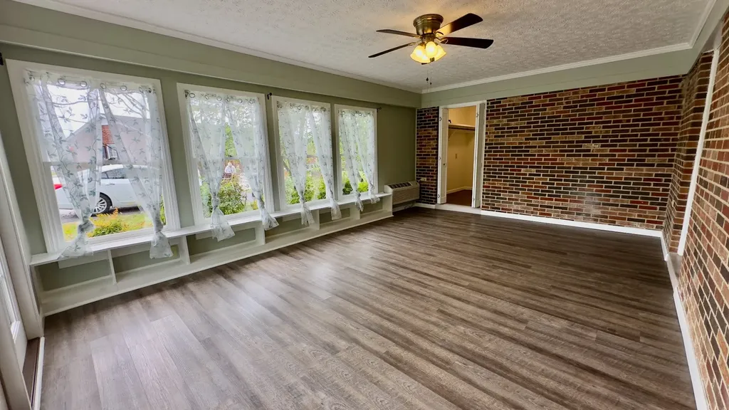 805 Fairlane Circle Smithville TN 37166