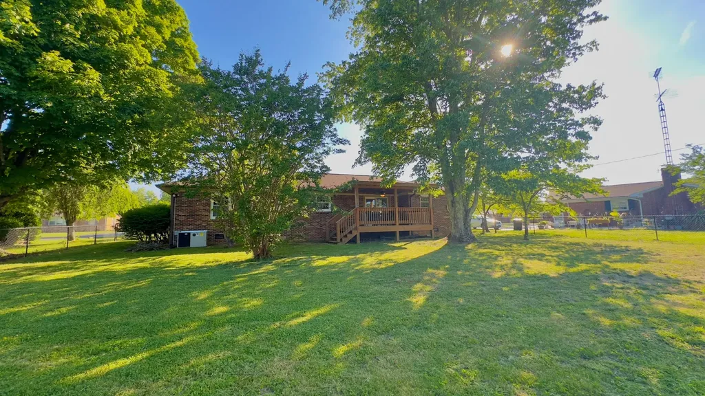 805 Fairlane Circle Smithville TN 37166