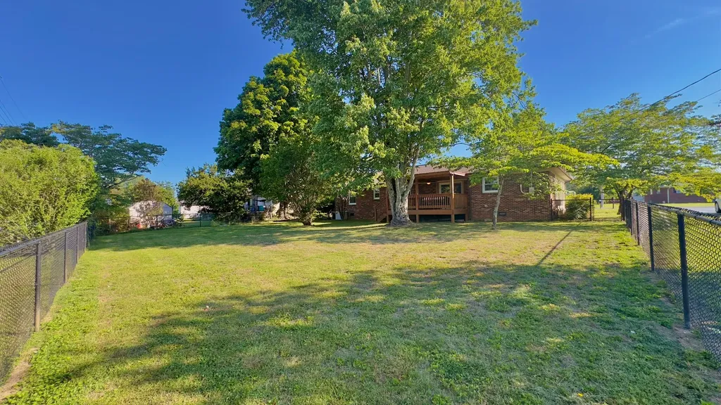 805 Fairlane Circle Smithville TN 37166