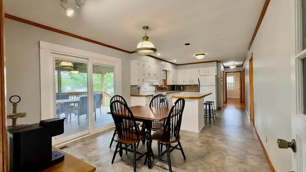 805 Fairlane Circle Smithville TN 37166
