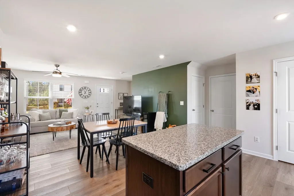 2325 Burnwick Grove Spring Hill TN 37174