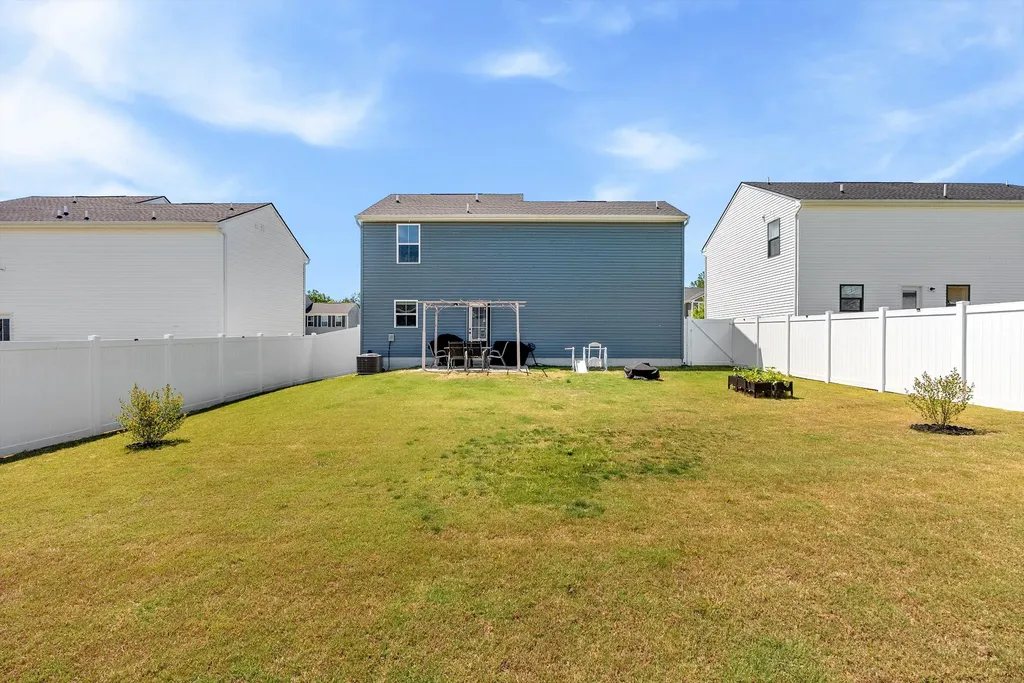 2325 Burnwick Grove Spring Hill TN 37174
