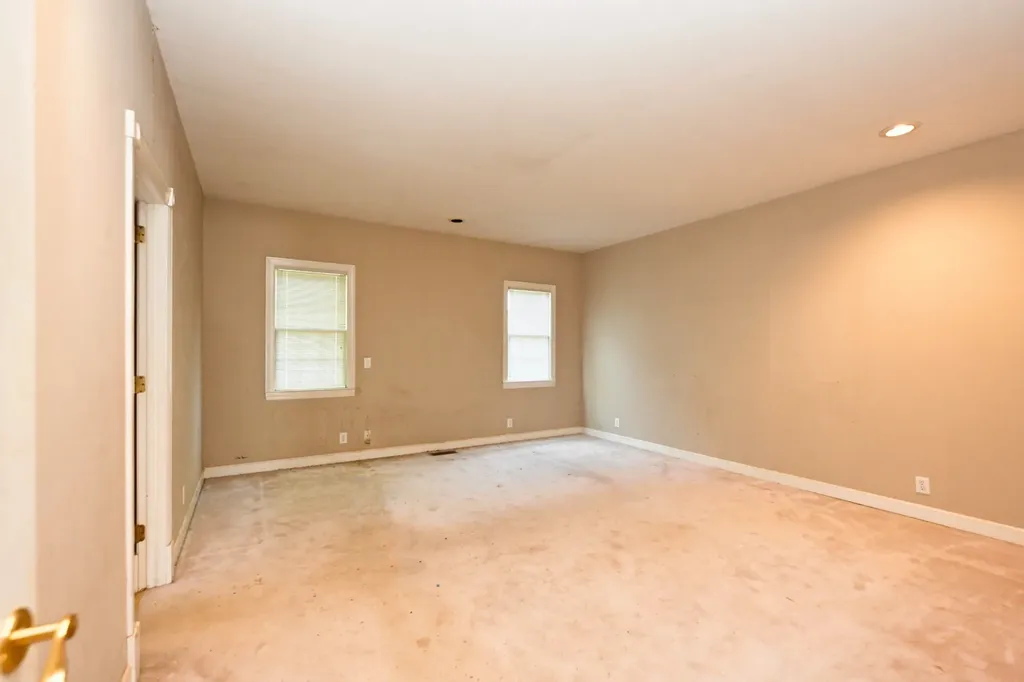 795 New Shackle Island Road Hendersonville TN 37075