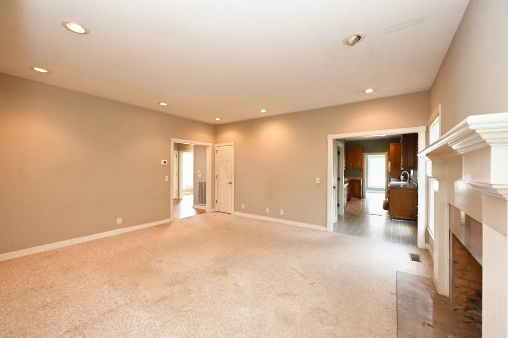 795 New Shackle Island Road Hendersonville TN 37075