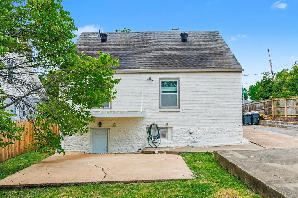 3703 Burrus Street Nashville TN 37216