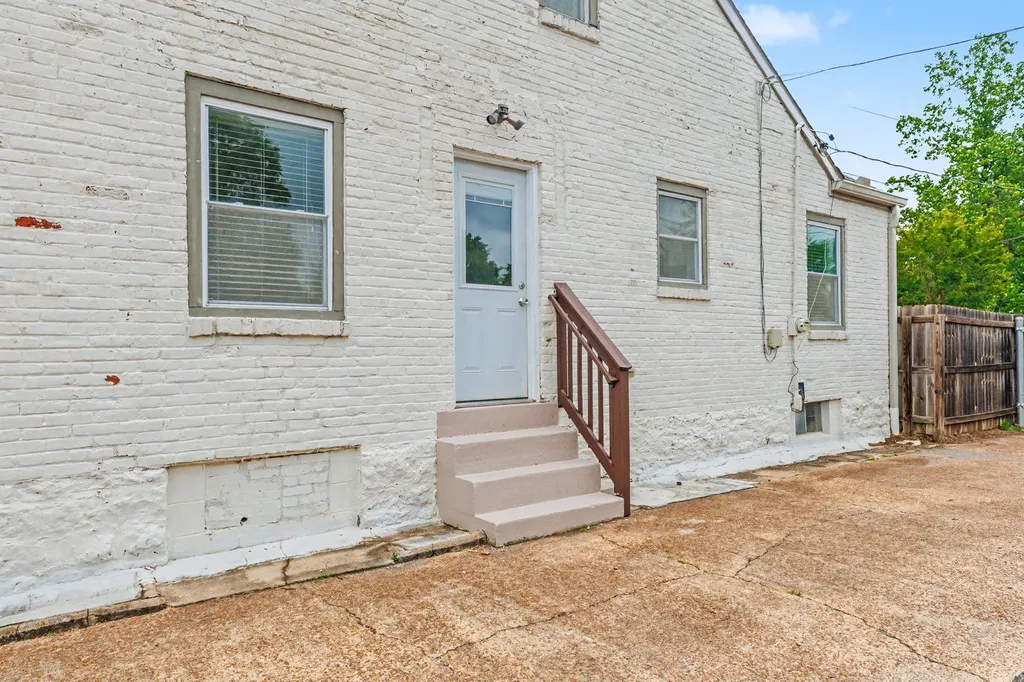 3703 Burrus Street Nashville TN 37216