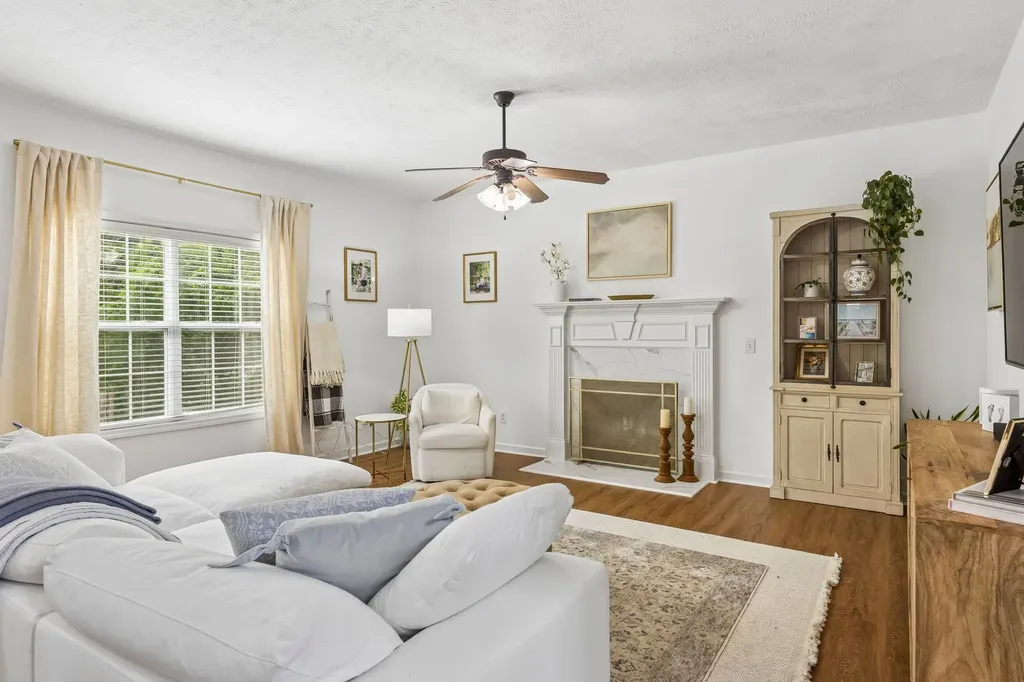 2491 Oak Hill Drive Murfreesboro TN 37130