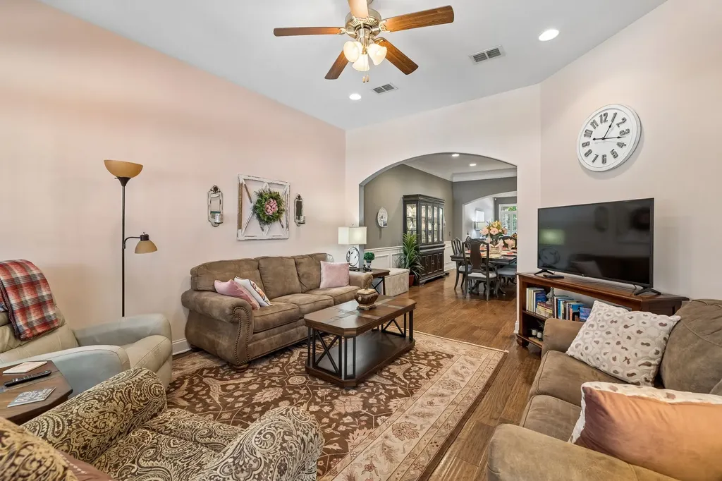 2143 Herring Crossing Murfreesboro TN 37130
