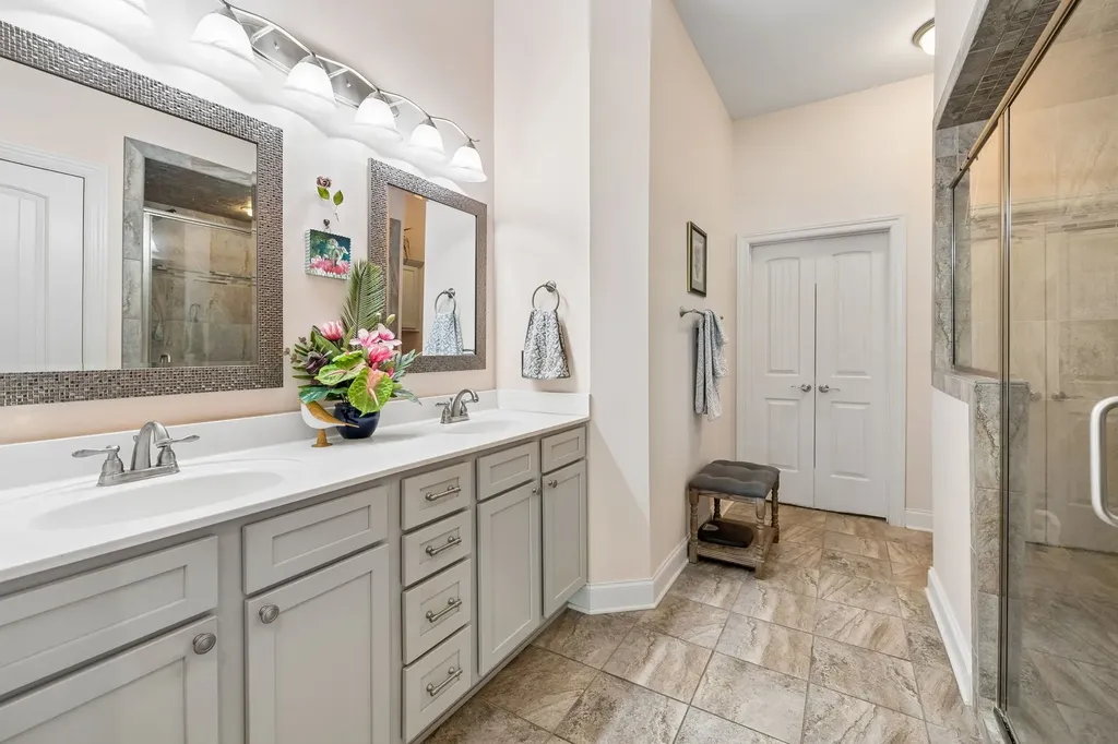 2143 Herring Crossing Murfreesboro TN 37130
