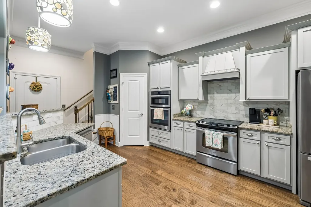 2143 Herring Crossing Murfreesboro TN 37130