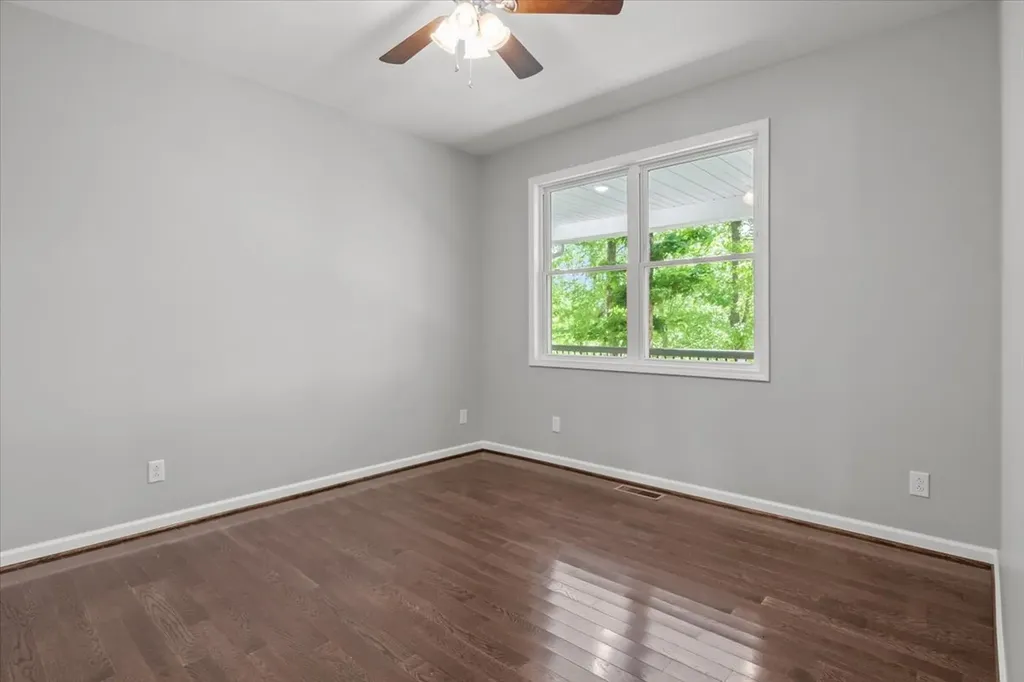 6130 Clydeton Road Waverly TN 37185