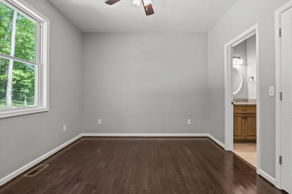6130 Clydeton Road Waverly TN 37185