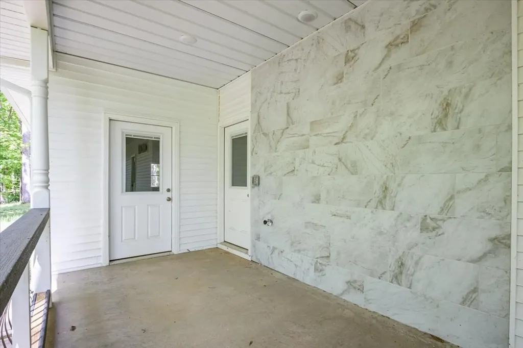 6130 Clydeton Road Waverly TN 37185