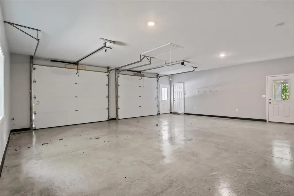 6130 Clydeton Road Waverly TN 37185